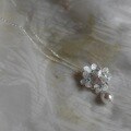 wholesale 925 Sterling Silver Endless Summer Hydrangea Cluster Pearl Pendant Necklace, Elegant and Noble with a Sense of Light Luxury Flower Collarbone Chain-0-2