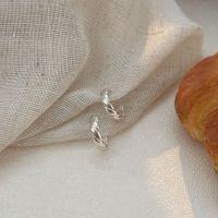 wholesale S925 Sterling Silver Diamond Grid Stud Earrings for Women, New Korean Style Luxury Fashion Minimalist Simple Earrings-Sterling silver