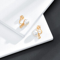 wholesale [gold-plated, sterling silver] Ins style pearl earrings, new jewelry source manufacturer wholesale, bread bead white topaz ear clips-Bread beads + white topaz ear clips 925 silver