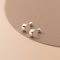 wholesale S925 Silver Summer Korean Style Smooth Arc Threaded Stud Earrings Minimalist Personality Ear Accessories for Women M04067-S925 silver pair 925 silver