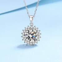 wholesale S925 Silver One-Piece Payment Sunflower Pendant Necklace for Women with Inlaid Moissanite Collar Chain Simulating Diamond-5mm zircon 925 silver