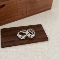 wholesale S925 Sterling Silver Korean Style Minimalist Love Heart Earrings for Women, Small and Fresh, Hollow Out Design, Clip-On Earrings-White diamond (full sterling silver)