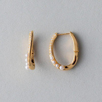 wholesale S925 Gold-Plated Japanese ETe* Inspired Minimalist and Unique Earrings with Natural Mini Freshwater Pearls, Fashionable and Niche-Natural Freshwater Pearl Hoop Earrings  925 Silver