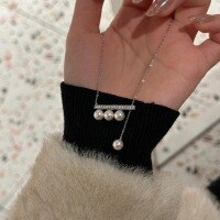 wholesale S925 Sterling Silver Quarter Note Pearl Sliding Necklace, Fashionable and Luxurious Niche One-Line Balance Bar Collarbone Chain for Women-Platinum>925 silver