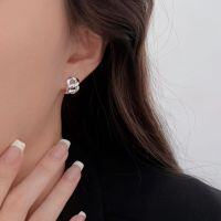 wholesale S925 Sterling Silver Minimalist Chain Stud Earrings Women Korean Dongdaemun New Small Design Earrings-Sterling silver