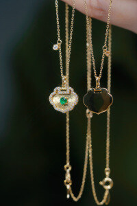 wholesale S925 Sterling Silver Red Elk Antique Chinese Style Peace Lock Original Pendant Collarbone Chain Luxury Commute-BX0143-Gold-Green Diamond 925 Silver