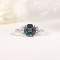 wholesale S925 silver high-end fashionable alexandrite ring, popular in Europe and America, set with synthetic alexandrite-Synthetic Alexandrite Ring  US 10