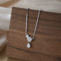 wholesale Metal material, cloud-inspired sweet high-end minimalist necklace for women, designed with a sense of temperament, fashion, ethereal and full of fairy vibe, collarbone chain wholesale-0-1