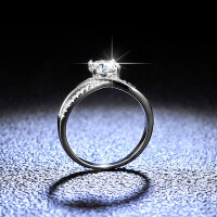 925 Silver D Color Moissanite Ring, One Carat, Four-Prong Starry River Classic Wedding Style.-1 carat (D color moissanite)  14 yards