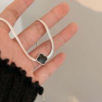 wholesale S925 Sterling Silver Lucky Four-Leaf Clover Necklace for Women, Summer New Premium Luxury Snake Chain Collarbone Necklace-S925 pure silver (35+5CM)