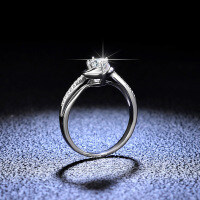 Silver D Color Moissanite Flower Ring, 1 Carat, Live Stream Wholesale.-50 points (set with D color moissanite)  Size 18