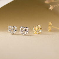 wholesale S925 sterling silver diamond-encrusted pretzel heart earrings, ins design sense temperament earrings M04883-S925 silver pair gold 925 silver