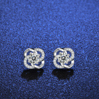 S925 Silver Four-Leaf Clover Earrings with Moissanite-Set with 50-point zircon  925 silver