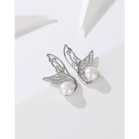 wholesale 925 Sterling Silver Mermaid Tail Pearl Earrings New Luxury High-End Freshwater Pearl Stud Earrings for Women Small Design-Freshwater Pearl Fishtail Earrings>925 Silver