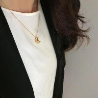wholesale Pure Silver European and American Style Personalized Croissant Necklace Women's Light Luxury Collarbone Chain Bread Pendant Cross-Border New Accessory-Gold