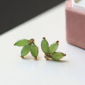 wholesale 18k gold-plated sterling silver natural bright green jade clover earrings with fine texture and vibrant color-0-5