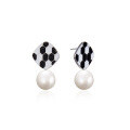 wholesale S925 Sterling Silver Retro Enamel Drop Glaze Black and White Check Earrings, Autumn and Winter New Arrival, Hong Kong Style Vintage Cross-Border New Product-0-4