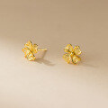 wholesale 990 Sterling Silver Sweet Filigree Influencer Same Style Ear Studs Ins Style Niche Exquisite Four-Leaf Flower Ear Studs M06572-0-3