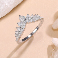 wholesale 18K gold-plated S925 sterling silver cross-border best-selling crown moissanite ring, V-shaped design fashion jewelry-Platinum>US size 8