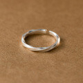 wholesale 999 Silver Ring New Style Simple Small Fashion Commuting Matte Twisted Couple Rings R02324-0-4
