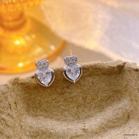wholesale S925 Sterling Silver Diamond-Studded Double Heart Sweet Earrings, Exquisite and Elegant Heart-Shaped Accessories, Gift for Girlfriend-Heart-shaped zircon earrings 925 silver