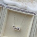 wholesale Metal material first: Sterling silver minimalist three-bead necklace for women, ins-style bean design, high-end movable bead necklace-0-5