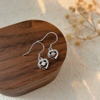 wholesale 999 Sterling Silver Beating Heart Ear Hooks, Women's Small, Elegant, Luxurious, High-end Heart-shaped Earrings, Versatile-Sterling silver