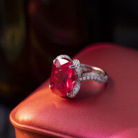 wholesale S925 silver plated with 18k gold, lab-created cushion-shaped ruby 12*16mm high-end jewelry closed-back ring-Pillow shape 12*16mm US size 9