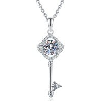 S925 Sterling Silver Moissanite Four-Leaf Clover Key Pendant Necklace Wholesale-6.5mm high-carbon stone  925 silver