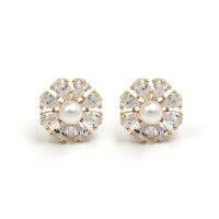 wholesale S925 Silver Plated 14K Gold Natural Freshwater Pearl High-End Stud Earrings Jewelry Manufacturer Wholesale-Flower Zircon Earrings 925 Silver