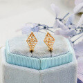wholesale S925 silver plated with 14k gold retro palace-style rhombus hollow window pattern ear clips, wholesale from Dunli Jewelry Manufacturer-0-2