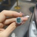wholesale S925 silver gold-plated 8x10mm 4-carat green moissanite ring, a hot-selling cross-border e-commerce product from Yuntong Jewelry-0-4