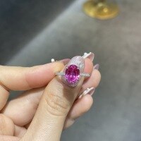 wholesale S925 sterling silver same as Xiaohongshu women's wholesale ring with lab-grown ruby oval 8*10mm classic style ring-3 carat cultured ruby ring with moissanite side stone  US size 9