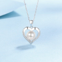 wholesale S925 Sterling Silver Freshwater Pearl Necklace for Women with Micro-Inlaid Moissanite Heart-Shaped Pendant-8-9mm bread pearl 9.6 points 925 silver