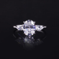 wholesale S925 sterling silver oval 2-carat moissanite solitaire ring with certificate for cross-border sales on Amazon-2 carat moissanite ring  US size 6 (domestic size 13)