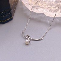 wholesale S925 Sterling Silver Minimalist Lily of the Valley Blooming Freshwater Pearl Necklace, Small and Exquisite, Elegant Collarbone Chain for Women, Gift-Lily of the Valley Pearl Necklace 925 Silver