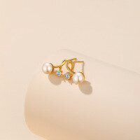 wholesale 925 Sterling Silver Freshwater Pearl Earrings for Women, Minimalist and Luxurious Design, Exquisite and Unique, Fashionable and Simple Stud Earrings-Freshwater Pearl Earrings in Gold with Plastic Earplugs  925 Silver