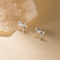 wholesale S925 Sterling Silver Fresh and Sweet Ins Style Small and Unique Design Sense Personality Ribbon Bow Earrings M06174-S925 silver pair 925 silver