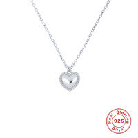 wholesale S925 Sterling Silver Fashion Small Heart Collarbone Necklace, a trendy European creative heart-shaped pendant accessory-Platinum