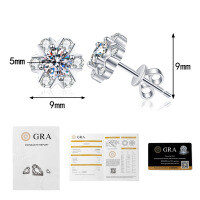 S925 Sterling Silver Moissanite Snowflake Earrings, Light Luxury, Versatile Women's Earrings.-50 points + 50 points Moissanite  925 Silver