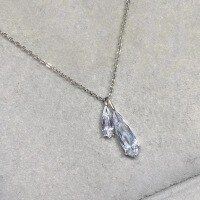 wholesale S925 Sterling Silver Waterdrop Zircon Necklace with Crushed Fei Jade White Crystal Teardrop Pendant, Unique Design Personalized Collarbone Chain-Platinum 925 silver