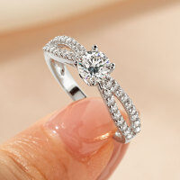 Zirconium Crossed Arms Light Luxury Cocktail Ring, Xiaohongshu Style-Solitaire diamond bifurcated band ring [K white]  9 US size