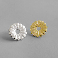 wholesale S925 Sterling Silver 259 Korean Version Light Luxury Temperament European and American New Geometric Flower Silver Earrings Factory Direct-18K gold [with sterling silver ear plugs]  925 silver