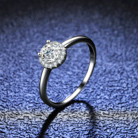 Silver Moissanite Ring Round Halo Diamond Tail-50 points (zircon)  9 yards