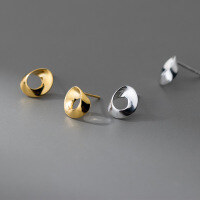 wholesale S925 Sterling Silver Fresh Sweet Ins Style Unique Design Niche Hollow Twist Earrings M05505-Gold-One pair 925 silver