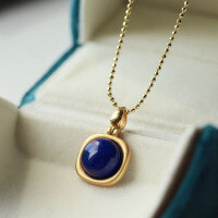 wholesale S925 gold-plated silver set with a natural lapis lazuli circular cabochon in a geometric design vintage-style pendant necklace-Natural Imperial Lapis Lazuli Pendant