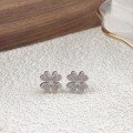 wholesale S925 Sterling Silver Fashion Four-Leaf Clover Petal Ear Studs with Inlaid Diamond, Luxe and Advanced Sense Lucky Earrings-0-1