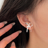 wholesale S925 Sterling Silver Snake Bone Blade Chain Bow Necklace Women Korean Popular Minimalist Style Bracelet Earring Set-Ear studs (sterling silver)