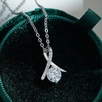 Sterling Silver Moissanite Chevron Necklace with Classic Carat Pendant-1-carat necklace (zircon)  925 silver