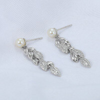 wholesale Silver freshwater pearl earrings with micro-set zirconia and wheat ear design, high-quality drop earrings for wholesale, autumn and winter new collection-Platinum>925 silver